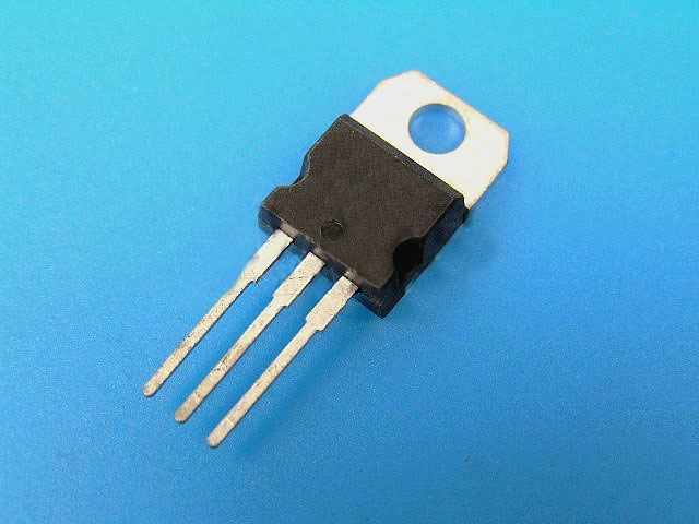2SA968 Tranzistor - Kliknutím na obrázek zavřete