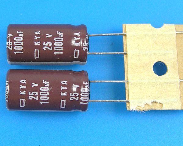 1000uF/25V - 105°C Nippon KYA kondenzátor elektrolytický, low ESR, long life - Kliknutím na obrázek zavřete