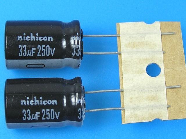 33uF/250V - 85°C Nichicon VR kondenzátor elektrolytický - Kliknutím na obrázek zavřete