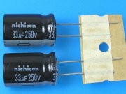33uF/250V - 85°C Nichicon VR kondenzátor elektrolytický